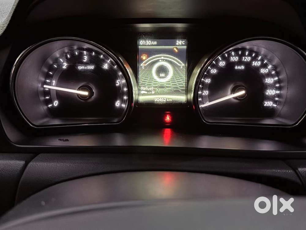 Tata Hexa 2.2 Xe 4x2 7 Str, 2016, Diesel