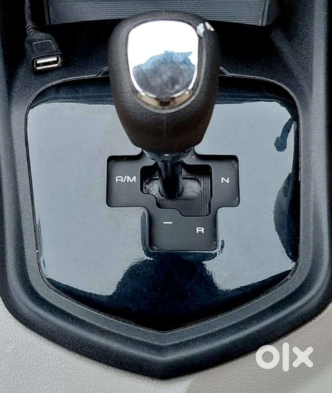 Mahindra Xuv300 W6, 2023, Petrol
