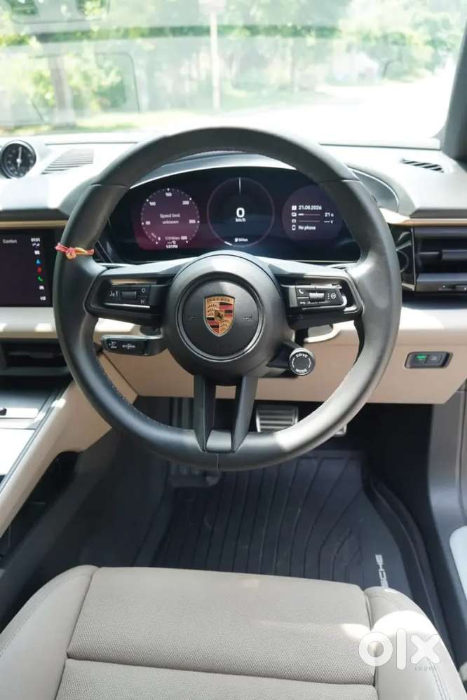 Porsche Macan Ev 4s  2025