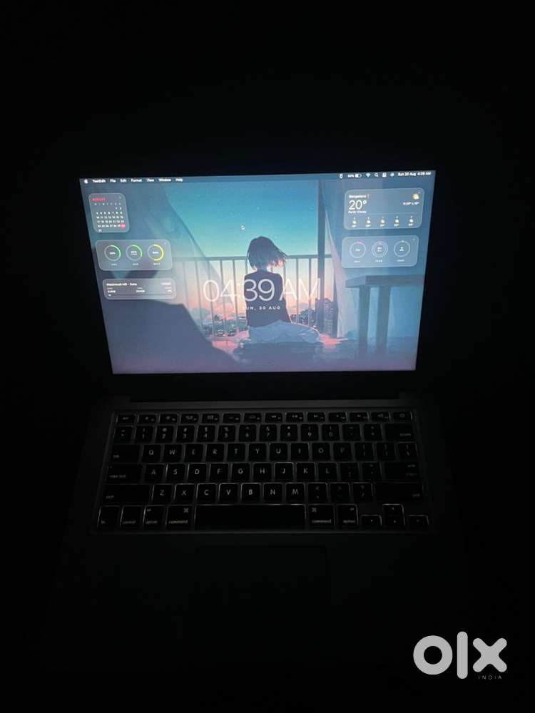 Macbook Air 2017 8gb ram 256 SSD Quick Sale