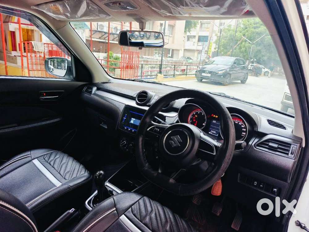 Maruti Suzuki Swift Vxi + Manual, 2022, Petrol
