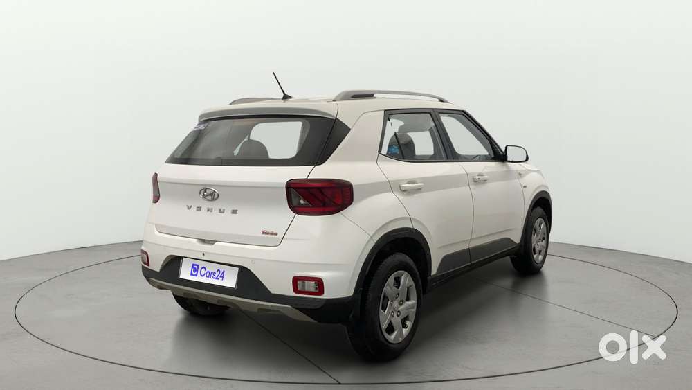Hyundai Venue S Turbo Dct, 2021, Petrol
