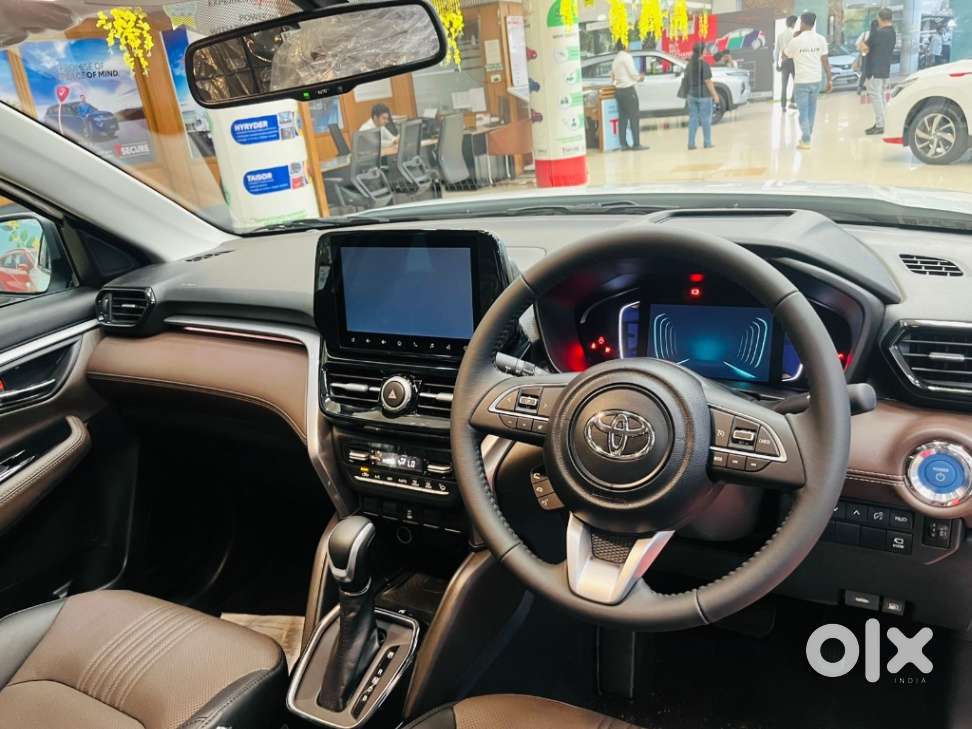 Toyota Urban Cruiser Hyryder 1.5 S Hybrid, 2025, Petrol