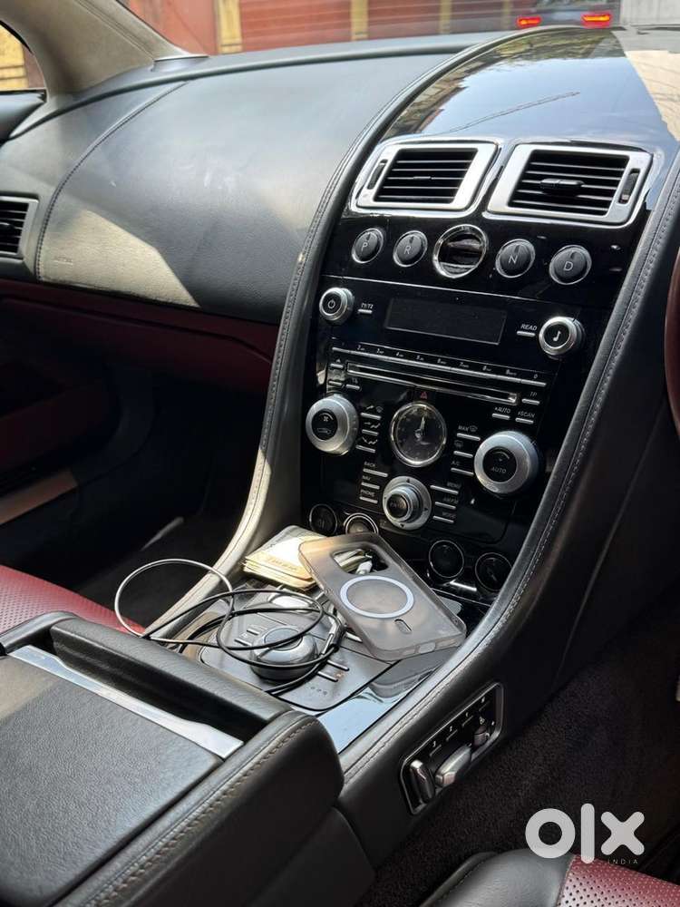 Aston Martin Rapide V12 Petrol 2011