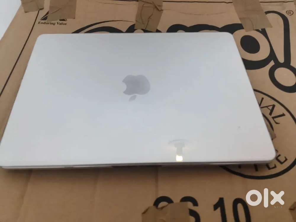 MACBOOK air M4  Bill BoX available