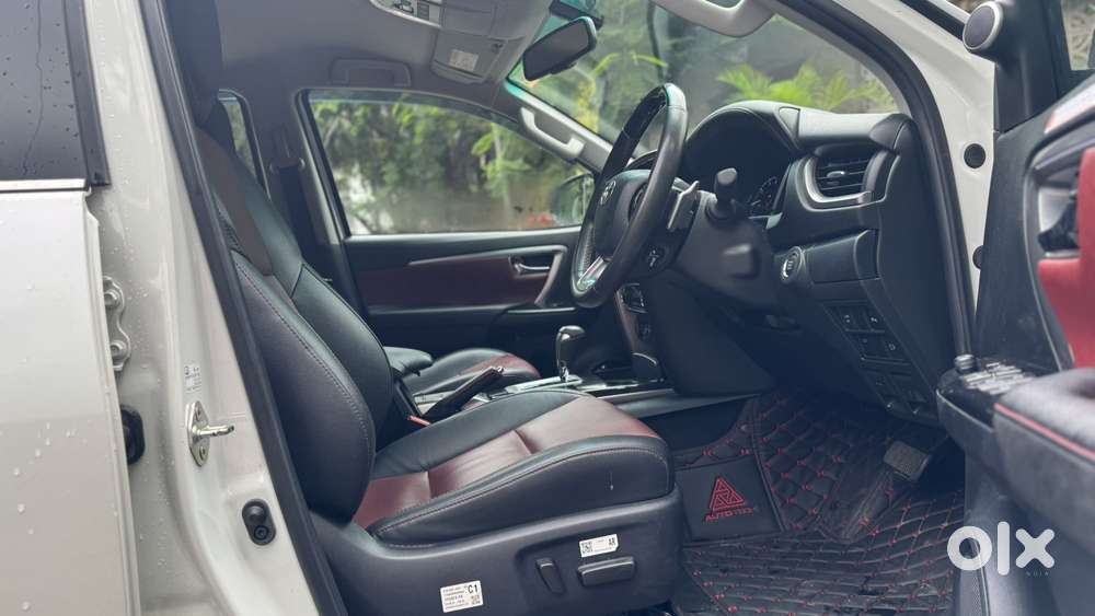 Toyota Fortuner Legender 4x2 At 2.8, 2024, Diesel