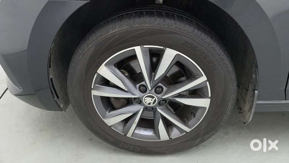 Skoda Slavia Style 1.5l Tsi Dsg, 2022, Petrol