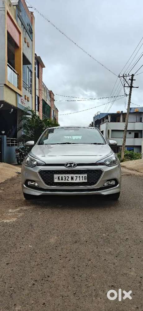 Hyundai I20 2015 Top Model All Showroom History