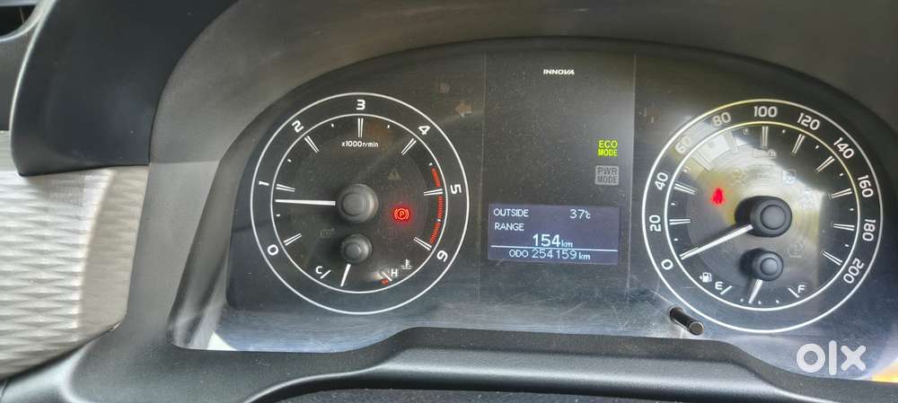 Toyota Innova Crysta 2.4 Gx Mt, 2016, Diesel