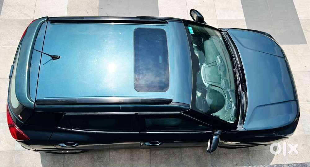Mahindra Xuv300 1.2 W6 Amt Petrol, 2023, Petrol