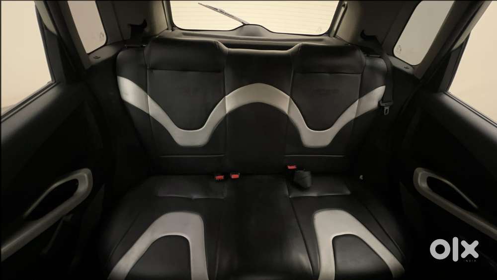 Ford Figo 1.2 Duratec Petrol Zxi, 2011, Petrol