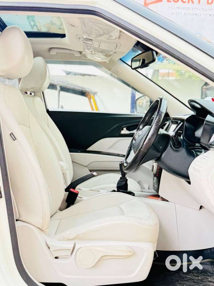 Mahindra Xuv300 W8 Option, 2022, Petrol