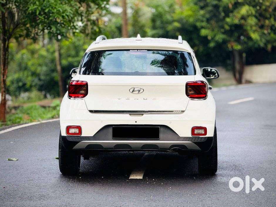 Hyundai Venue 1.2 S Plus, 2020, Petrol