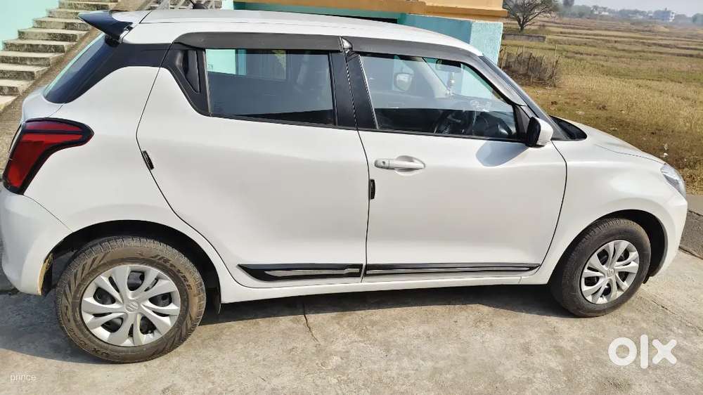 Maruti Suzuki Swift Vxi Petrol 2021