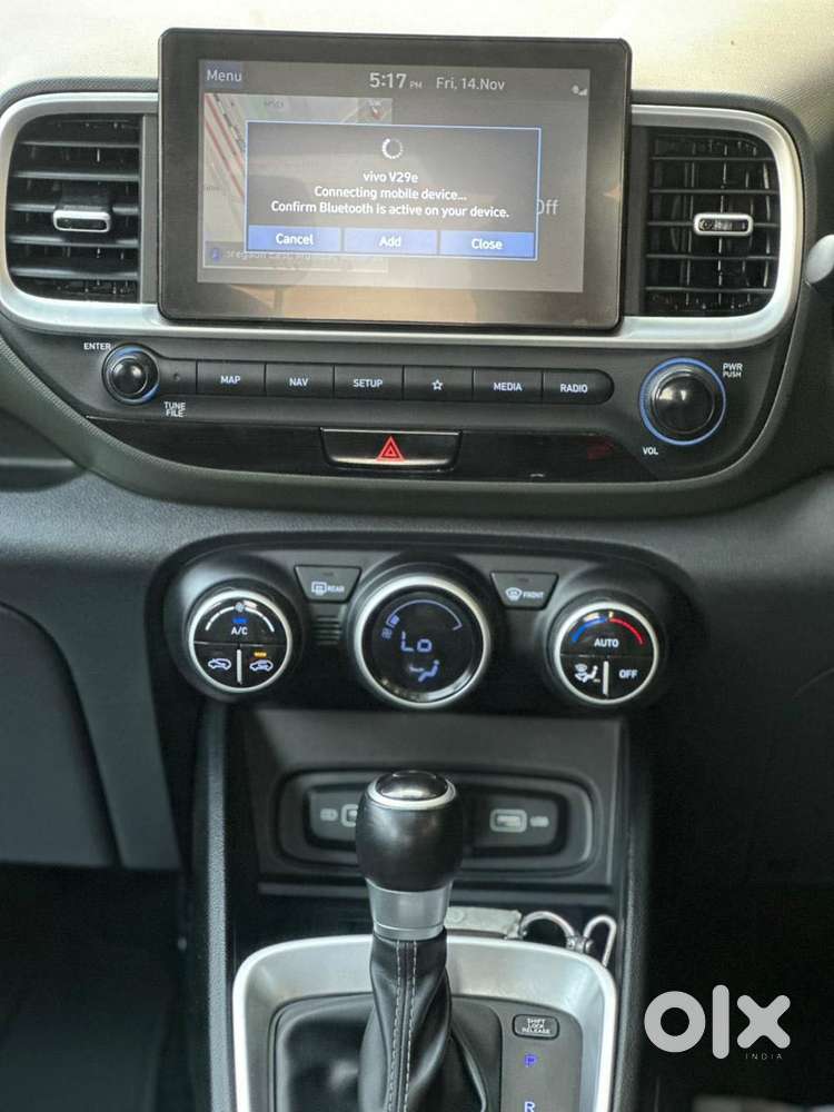 Hyundai Venue Sx+ At, 2021, Petrol