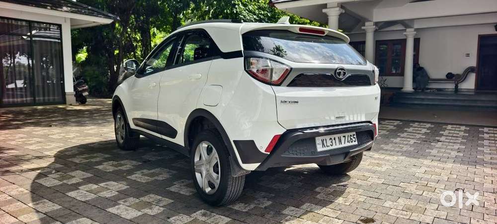 Tata Nexon 1.2 Revotron Xt, 2019, Petrol
