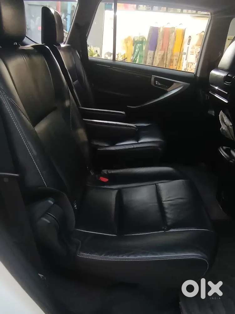 Toyota Innova Crysta 2017 Diesel  Manual