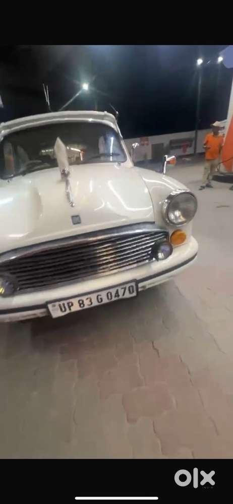Ambassador Classic Petrol 2014