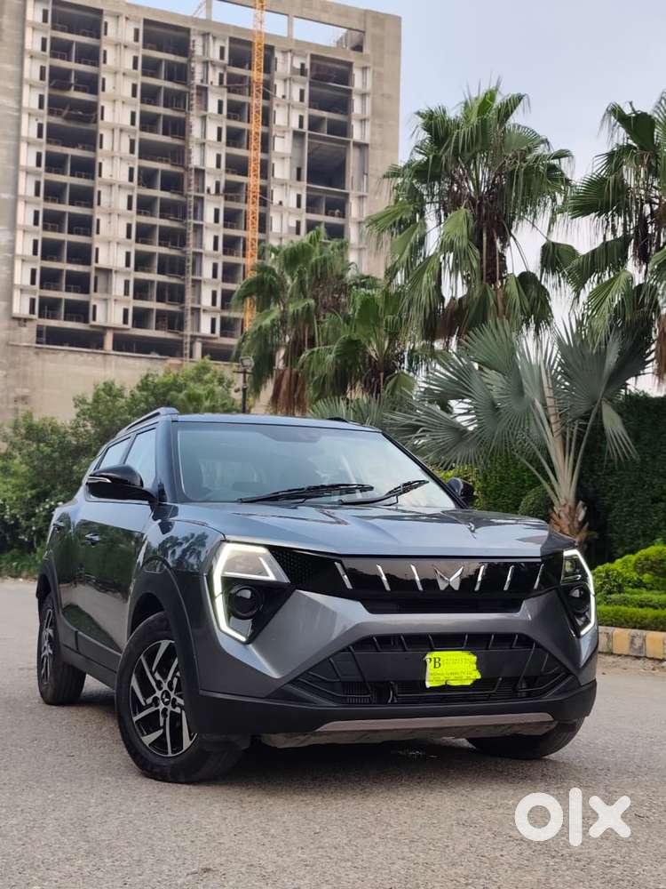 Mahindra Xuv 3xo Ax5 Pm At, 2026, Petrol