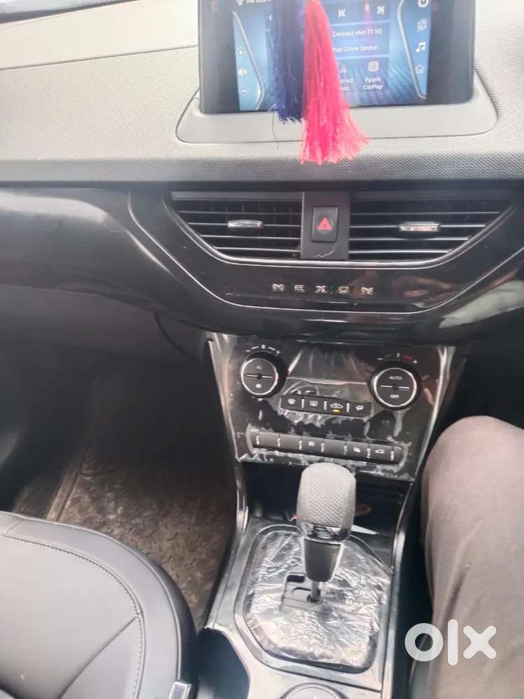 Tata Nexon Xza Dark Edition With Automatic Gear & Sun Roof
