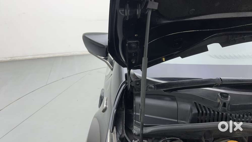 Tata Altroz 1.2 Xz Plus Dark Edition, 2021, Petrol