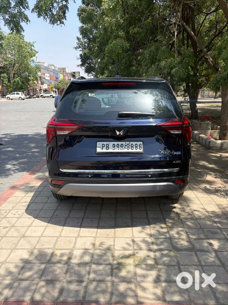 Mahindra Xuv700 2.2 Ax 5 Diesel At Str, 2022, Diesel