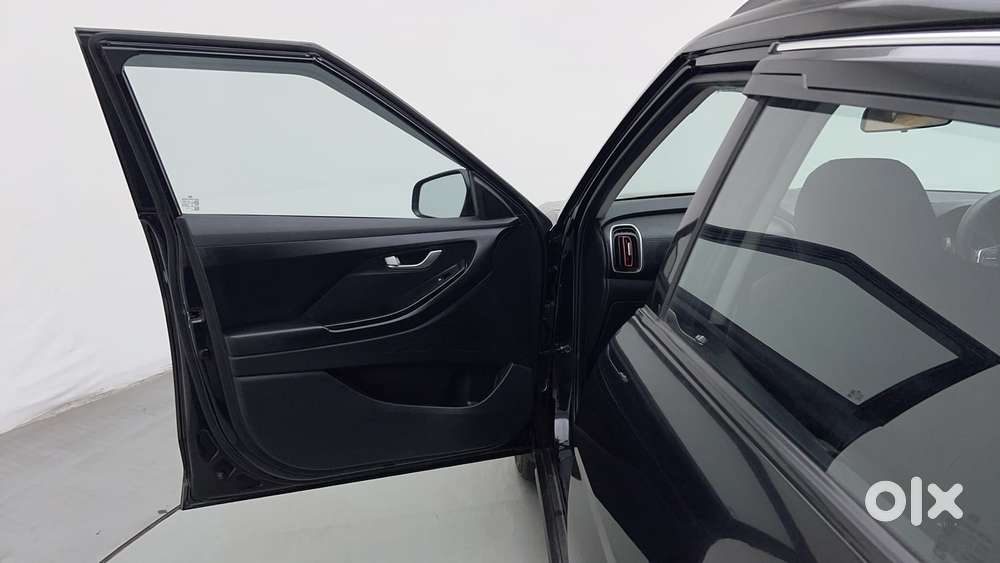 Hyundai Creta 1.5 S Plus Knight Petrol, 2023, Petrol