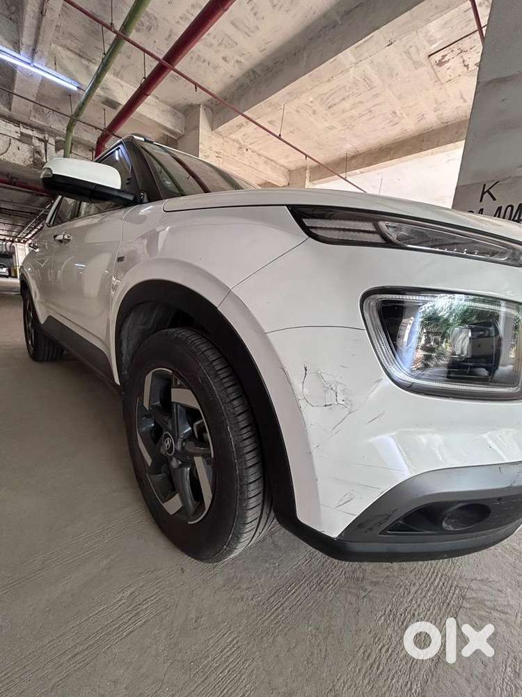 Hyundai Venue 2019 Petrol Well Maintained