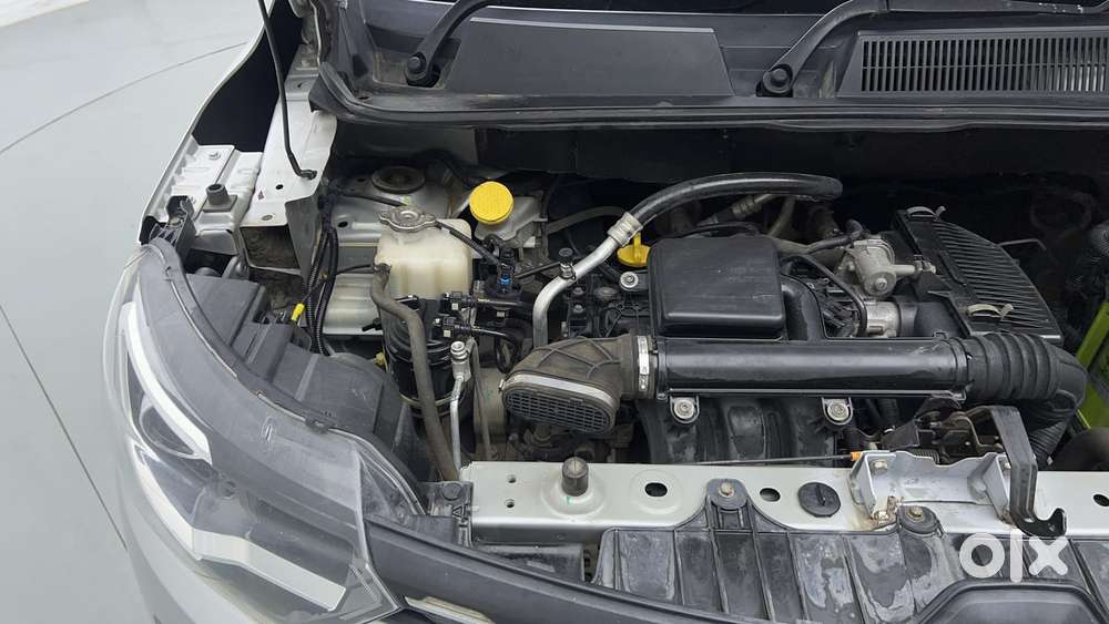 Renault Triber Rxl, 2021, Petrol