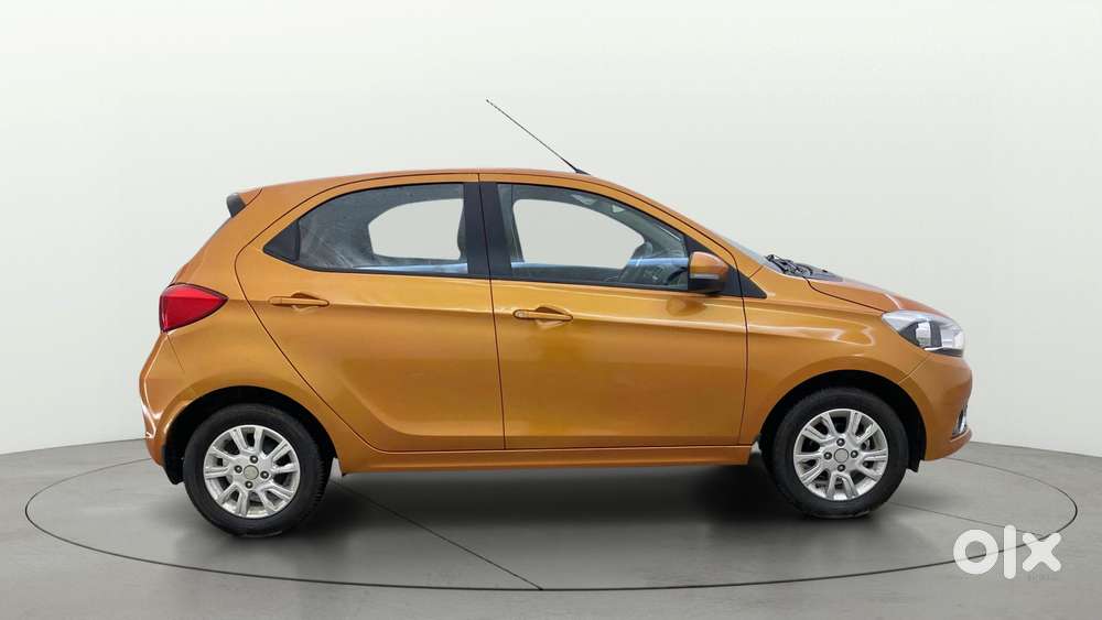 Tata Tiago 1.2 Revotron Xz, 2017, Petrol