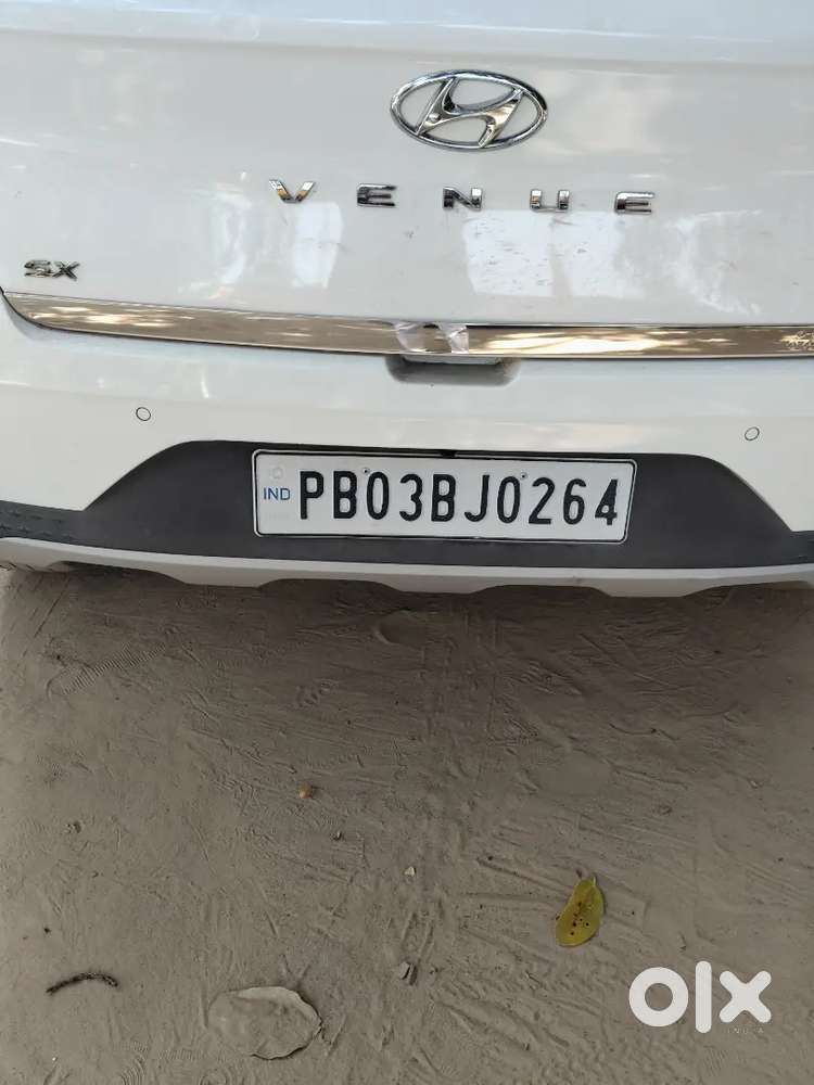 Hyundai Venue 2022 Manual