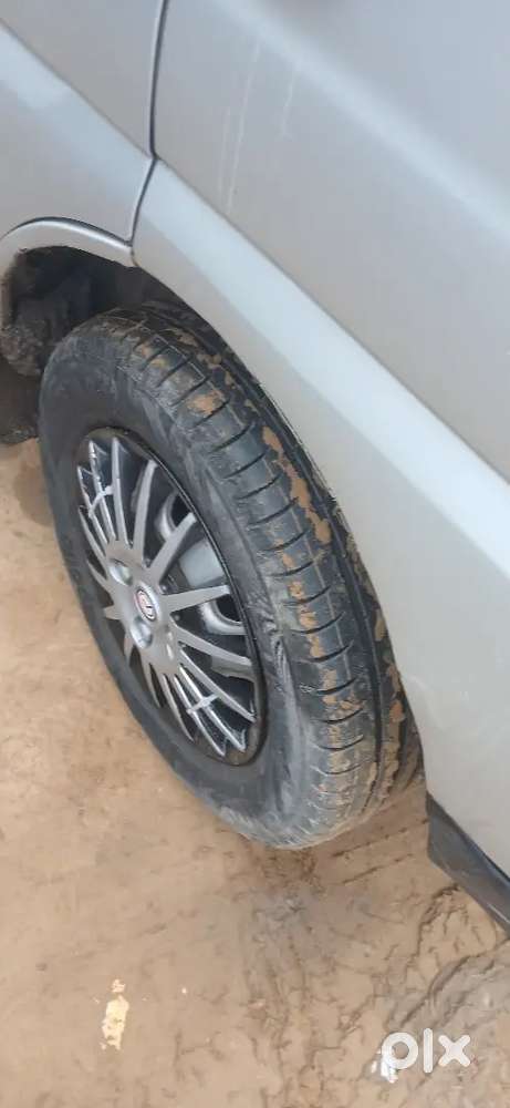 Maruti Suzuki Eeco 2016