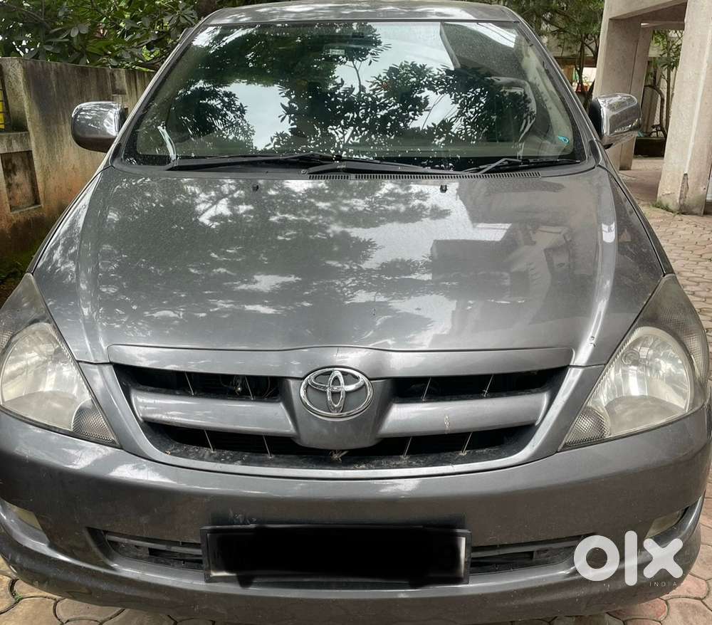 Toyota Innova Diesel 2007 Vip No. 0909