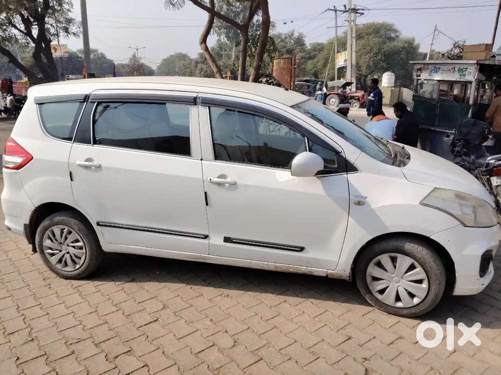 Maruti Suzuki Ertiga 2015-2018 Variant