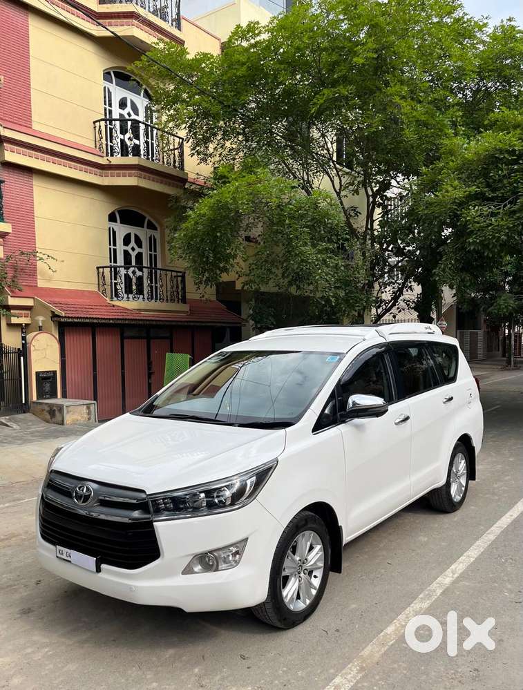 Toyota Innova Crysta 2.8z Automatic, 2018, Diesel