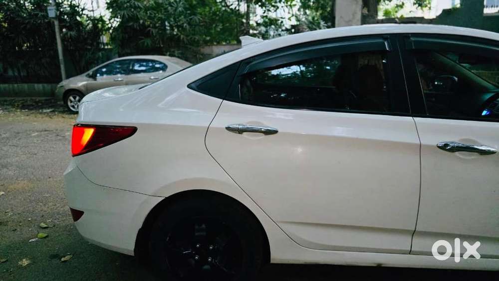 Hyundai Verna 2017
