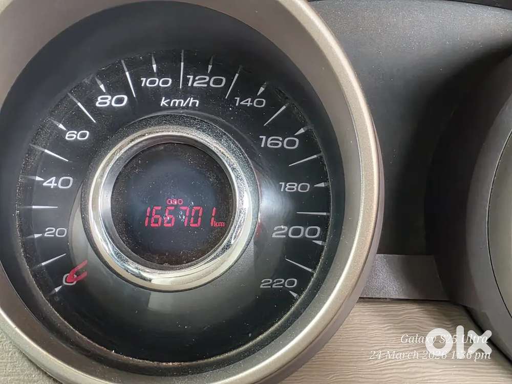 Mahindra Xuv500 Diesel 2012 W8 Topend