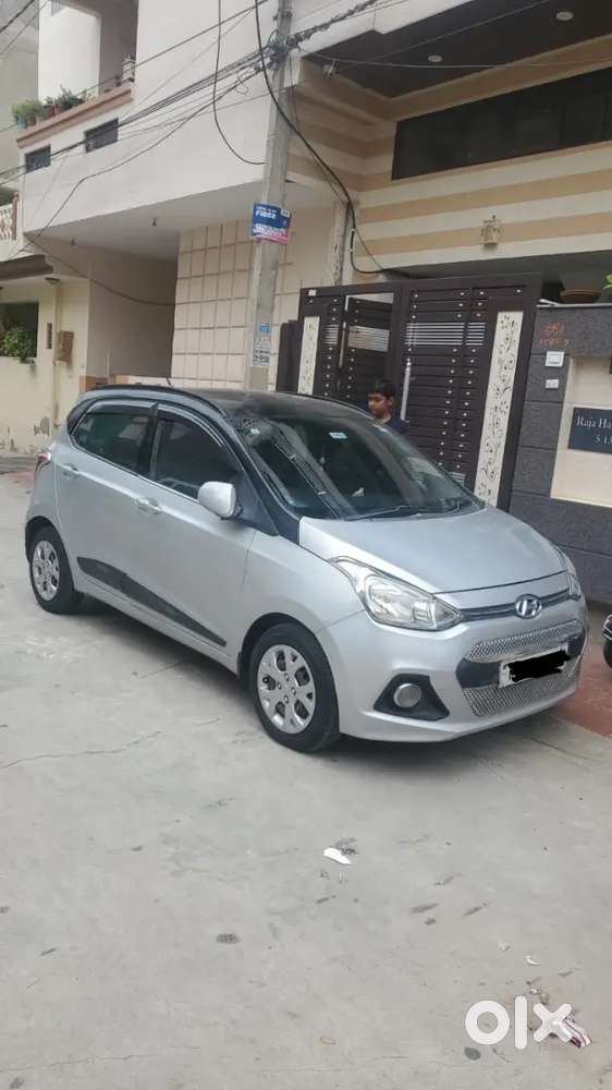 Hyundai Grand I10 2015 Petrol 136000 Km Driven