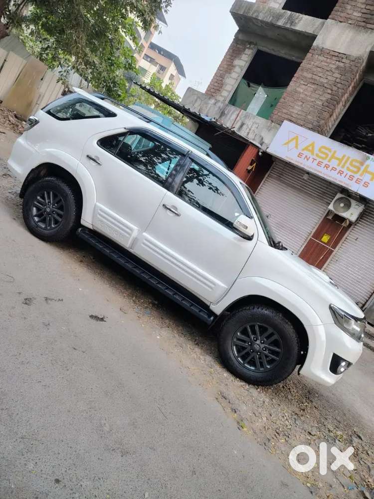 Toyota Fortuner 2016 Diesel 110000 Km Driven