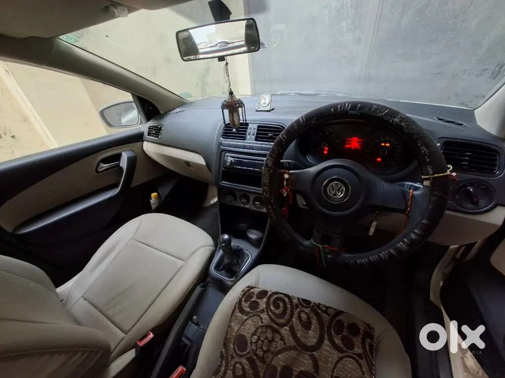Volkswagen Polo Ipl Petrol 2012