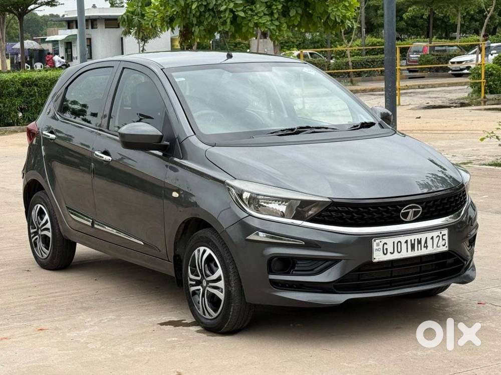 Tata Tiago 1.2 Revotron Xm Cng, 2023, Cng & Hybrids