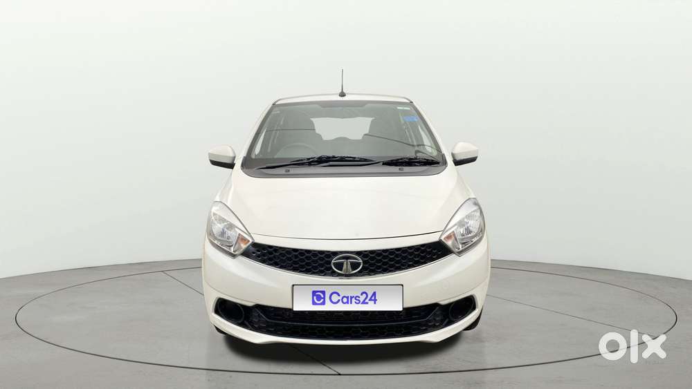 Tata Tiago 1.2 Revotron Xt, 2016, Petrol