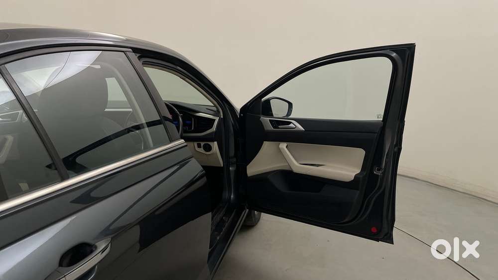 Volkswagen Virtus 1.0 Topline Tsi At, 2023, Petrol