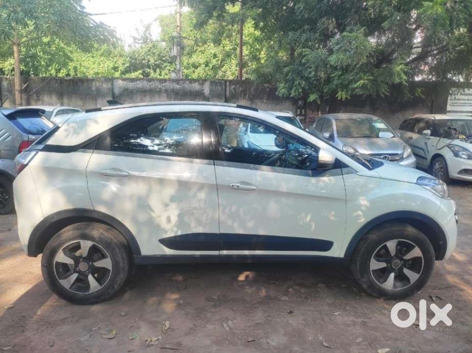Tata Nexon 1.2 Revotron Xz Plus (s), 2019, Petrol