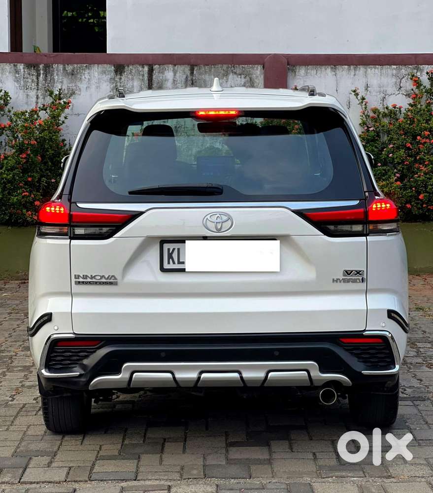 Toyota Innova Hycross 2.0 Vx Hybrid 7 Str, 2024, Petrol