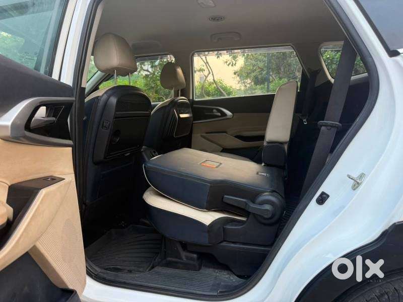 Kia Carens 1.4 Luxury 7 Str, 2022, Petrol