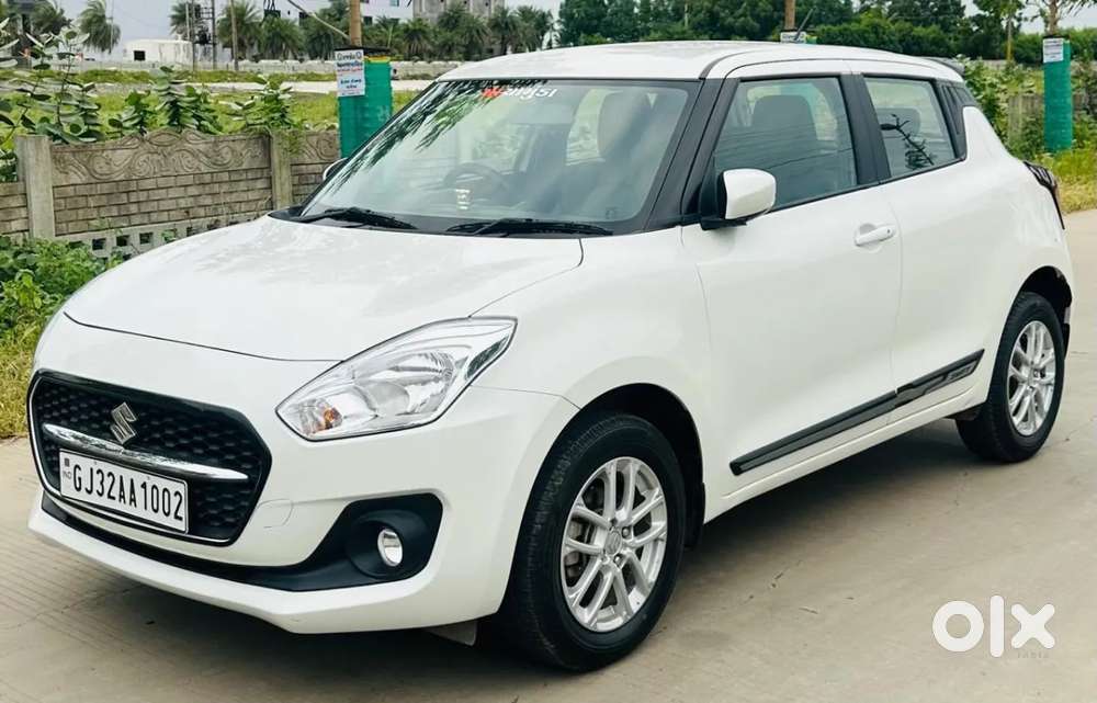 Maruti Suzuki Swift 1.3 Zxi, 2023, Petrol