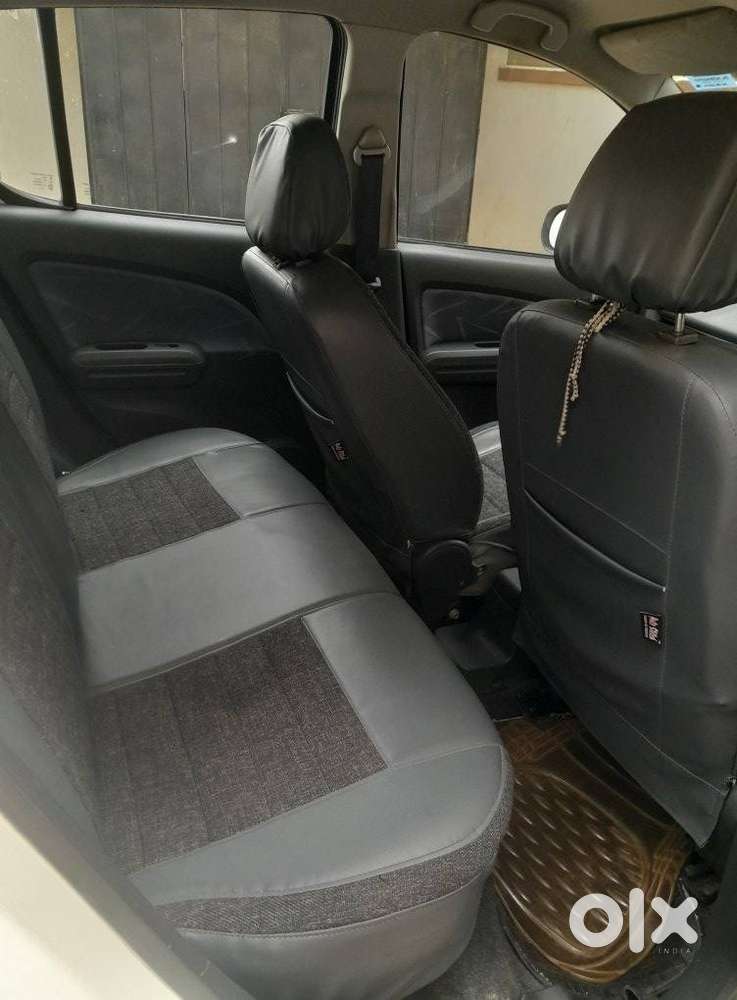 Maruti Suzuki Ritz Vxi, 2011, Petrol