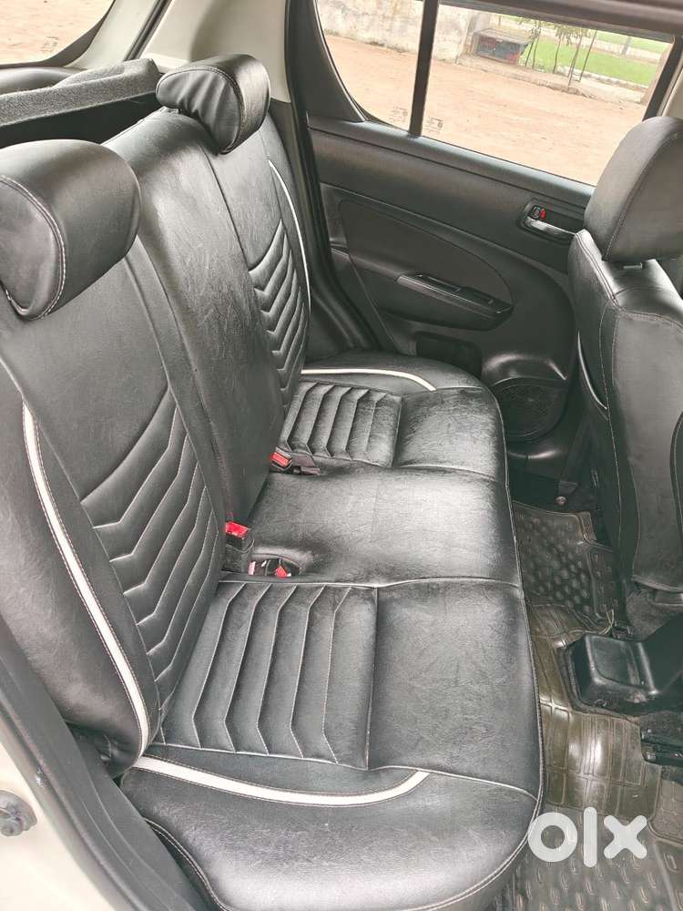 Maruti Suzuki Swift Vxi Abs Bsiv, 2017, Petrol