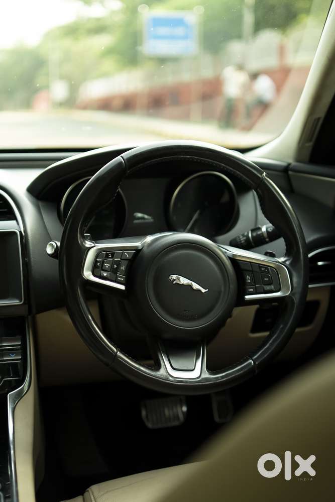 Jaguar Xe Portfolio, 2019, Diesel